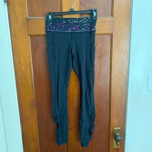 Like new lululemon athletica leggings with pockets